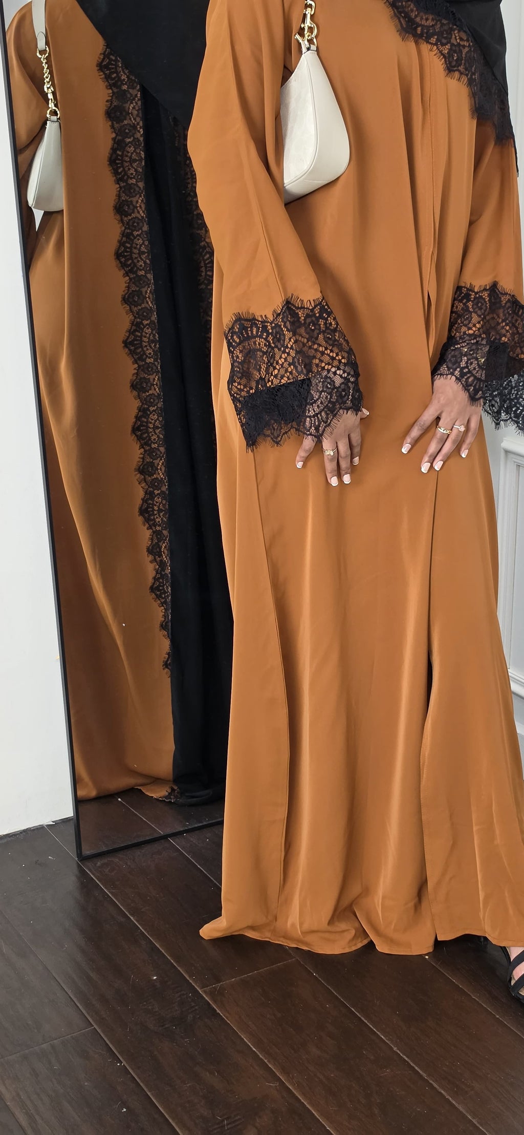 Layali Abaya