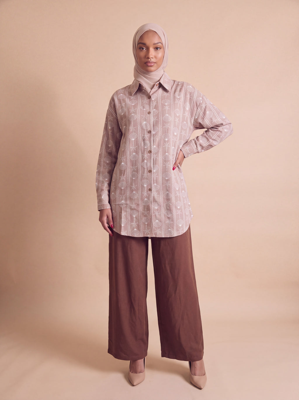 Blush rust patterned 2-piece set, front view 2