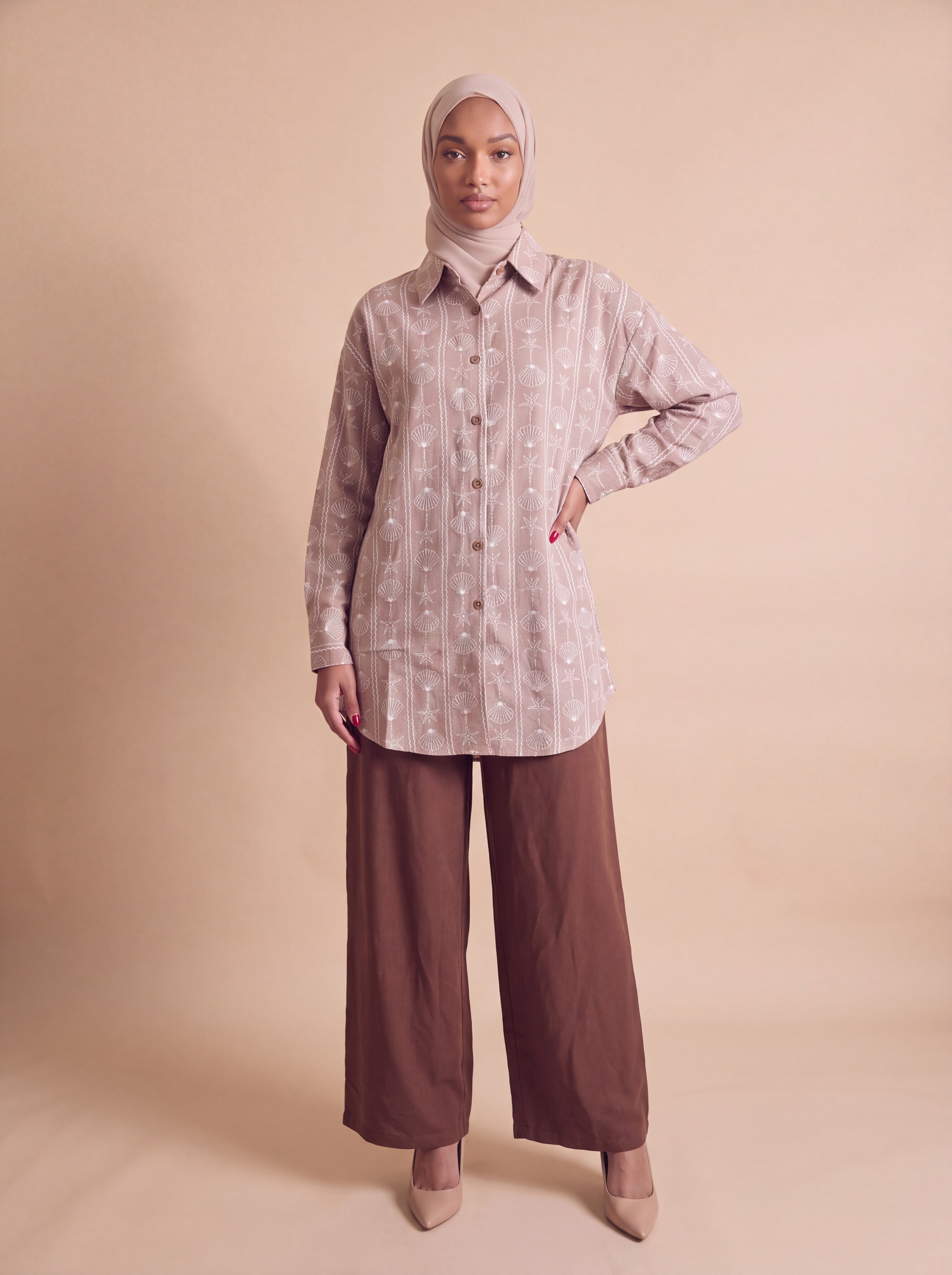 Blush rust patterned 2-piece set, front view 2