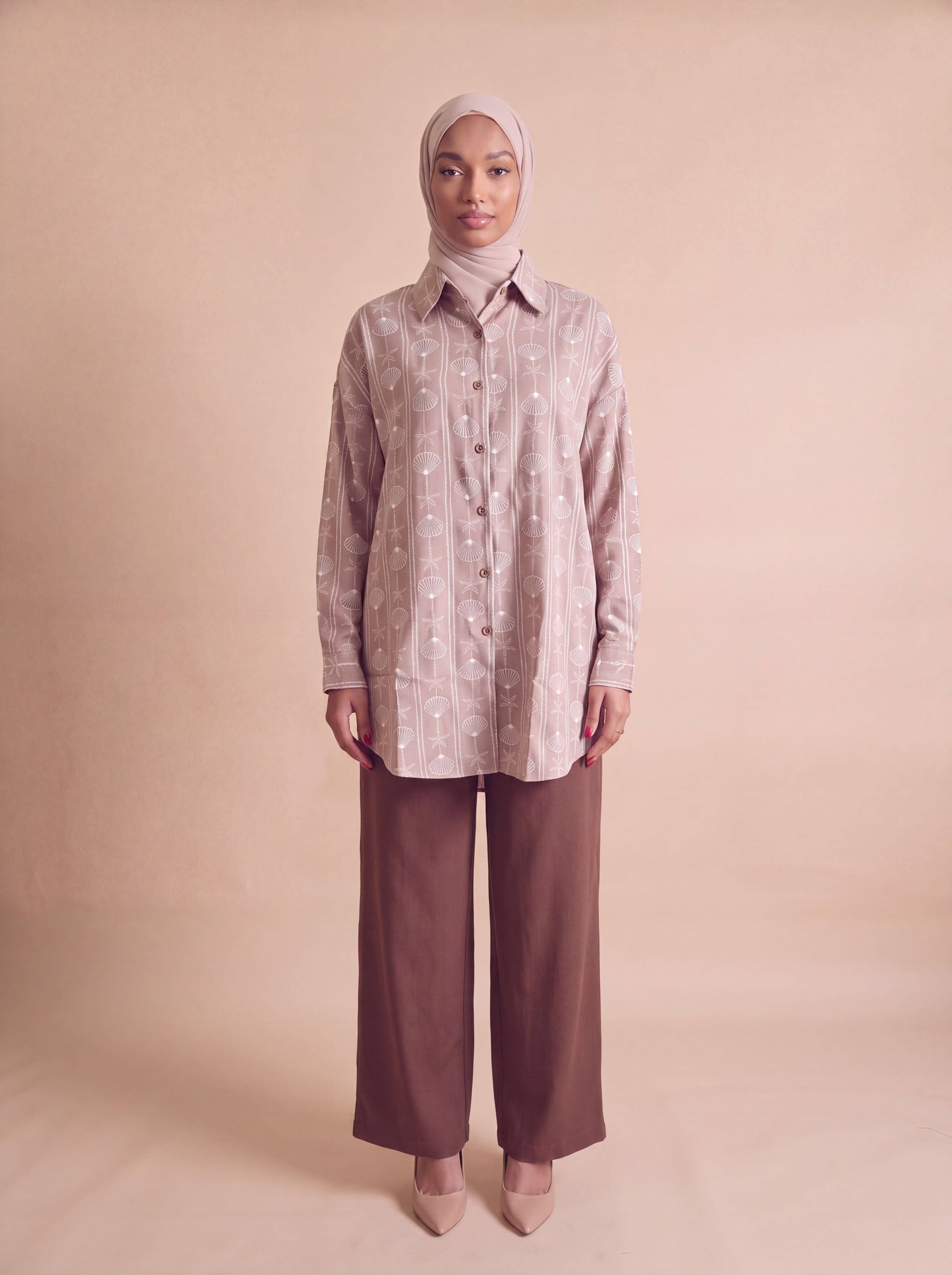 Blush rust patterned 2-piece set, front view