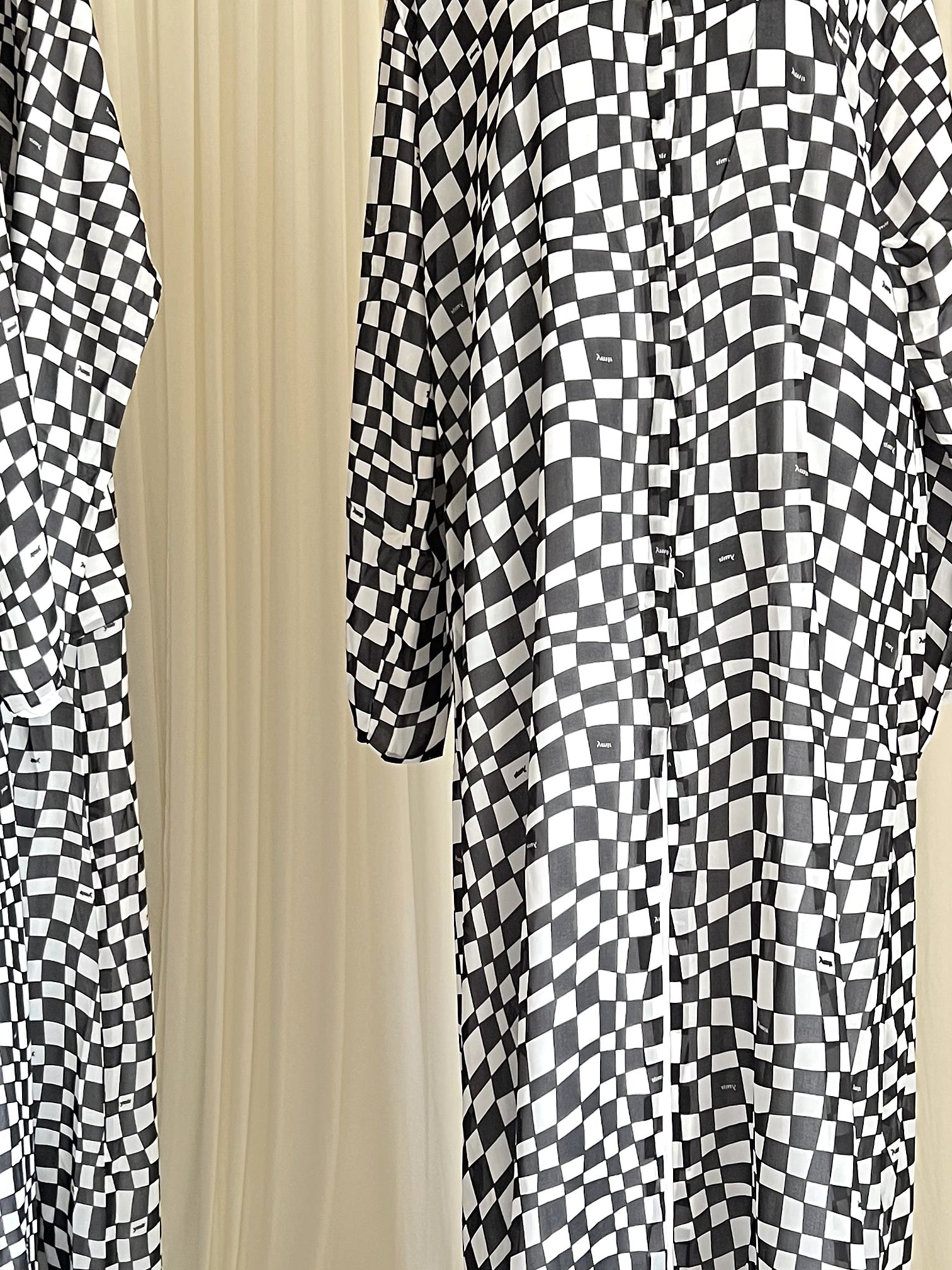 Royal Chess Checkered Double Chiffon Abaya Set checkerboard print close up