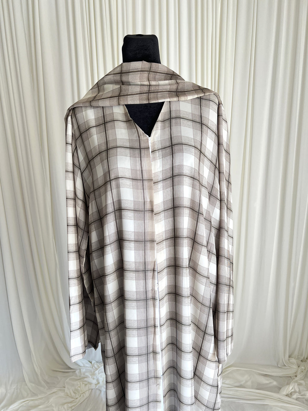 Rustic Taupe Plaid Double Chiffon Abaya Set back view