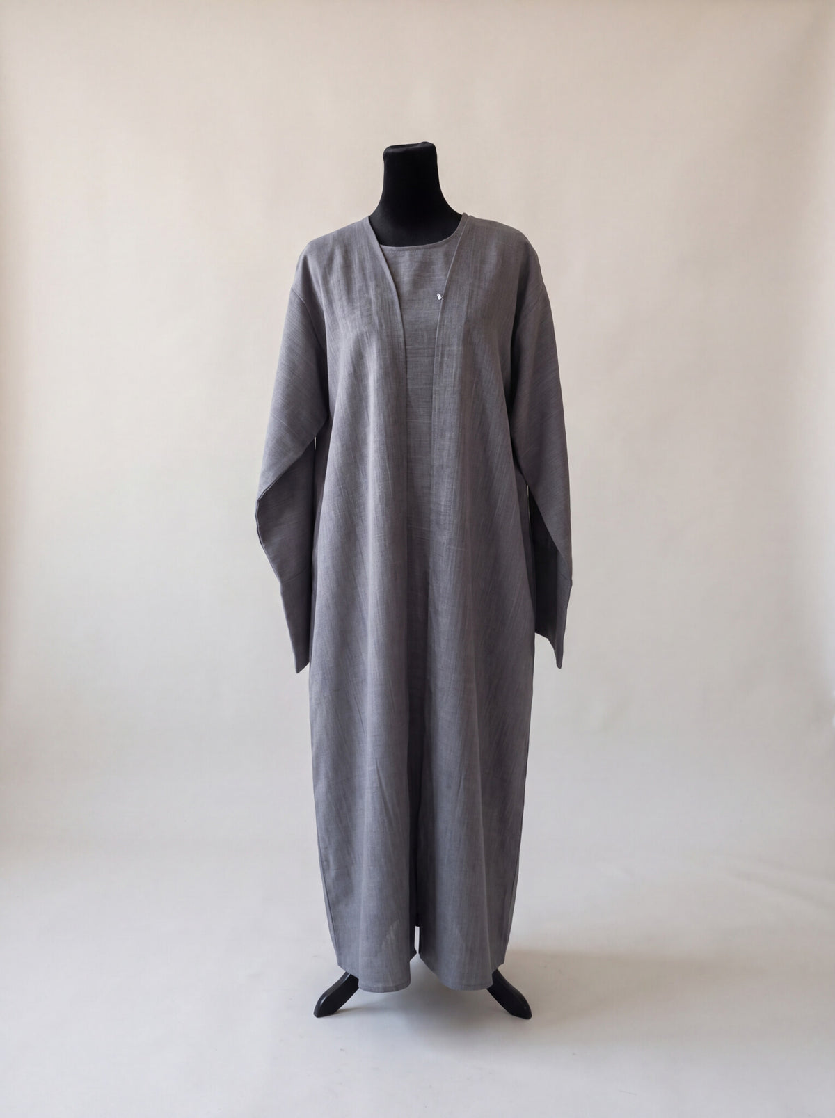 Safa Abaya linen fabric front view