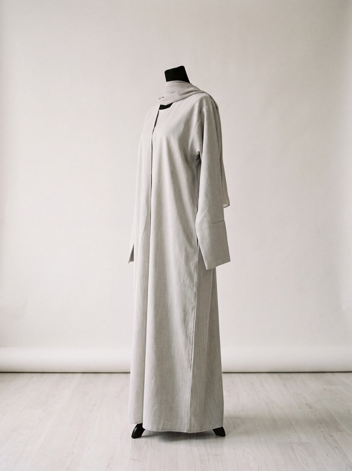 Safa Abaya linen fabric second color front view