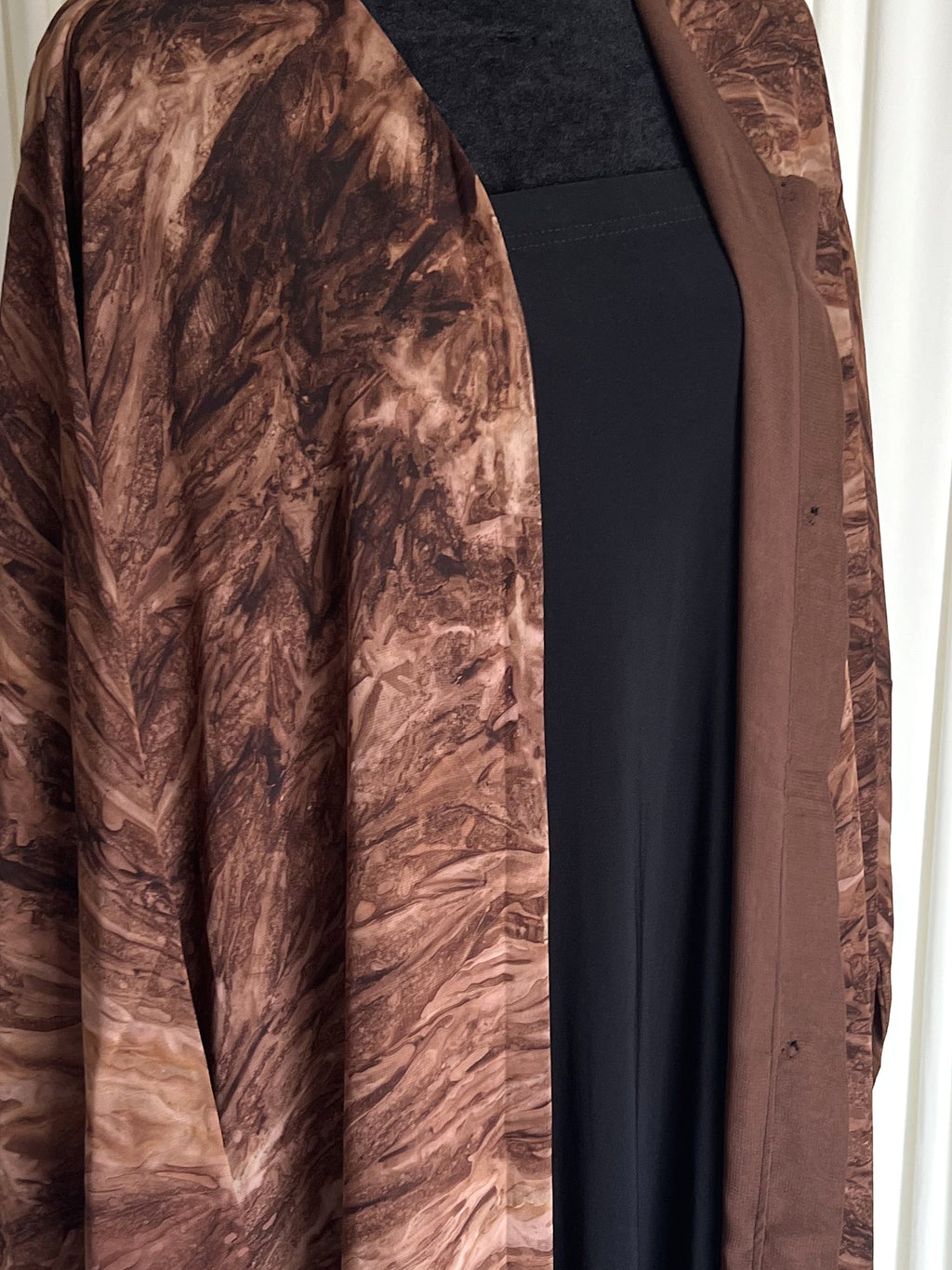 Terra Marble Print Abaya Set cocoa marble print close up