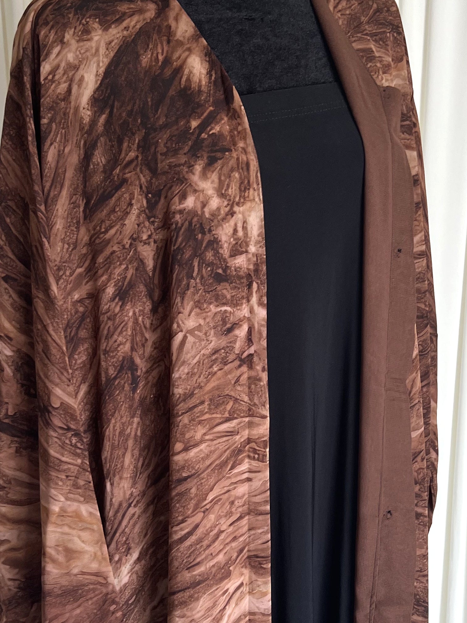 Terra Marble Print Abaya Set cocoa marble print close up