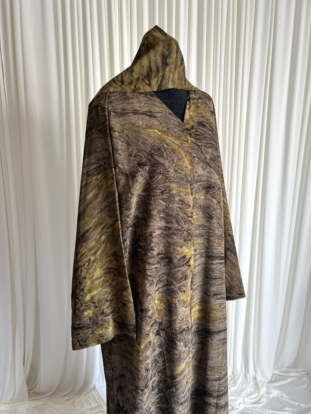 Terra Marble Print Abaya Set olive gold marble angled view