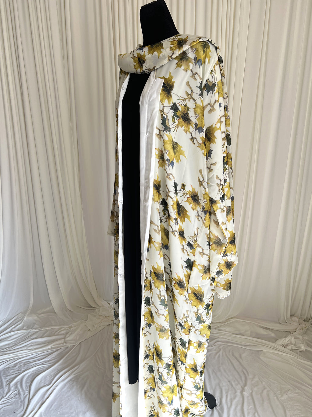 Zaytoon Leaf Print Double Chiffon Abaya Set side profile with black inner dress